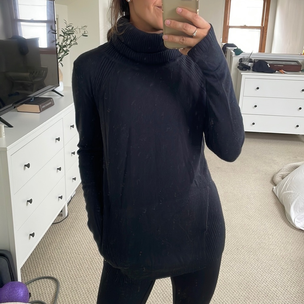 COPY - Lululemon Cozy Pullover